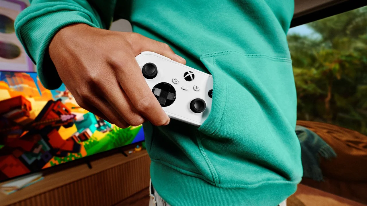 Xbox Nano 手柄与《我的世界:地下城 II》